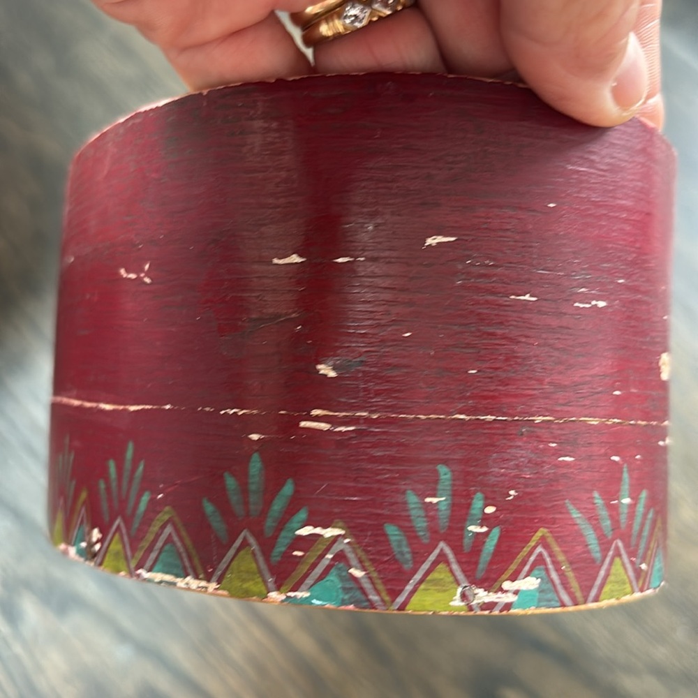 Vintage oval wood box, burgundy, hand painted, birds, flowers, PA Dutch?German? - Picture 8 of 9
